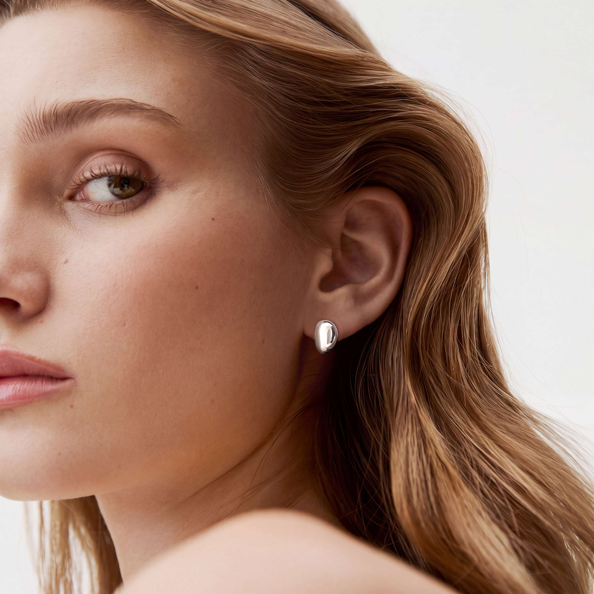 Solid Oval Earrings