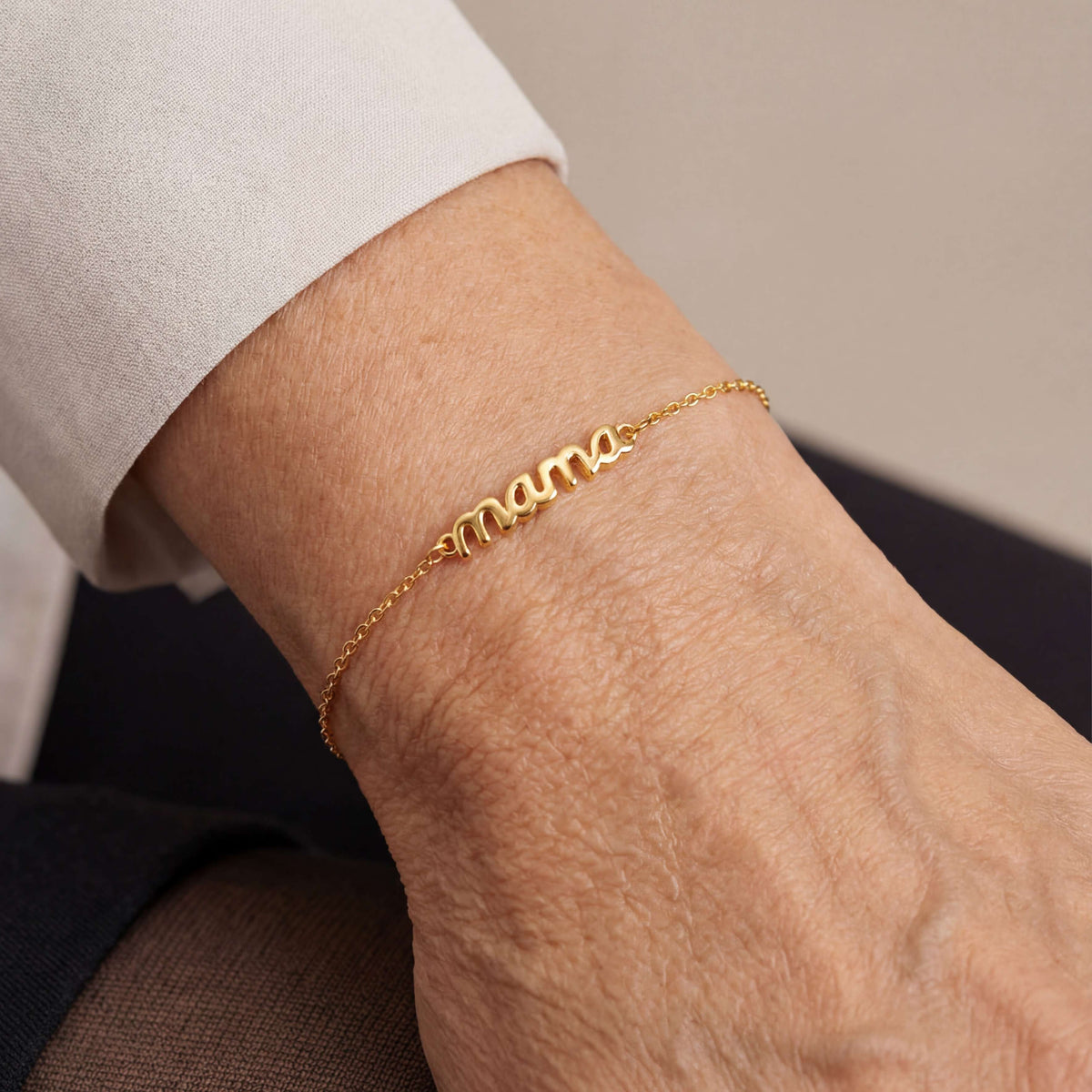 Delicate Mama Bracelet