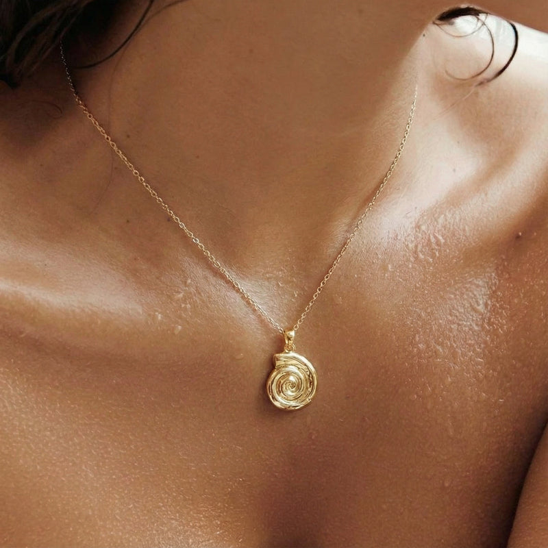 Curled Necklace