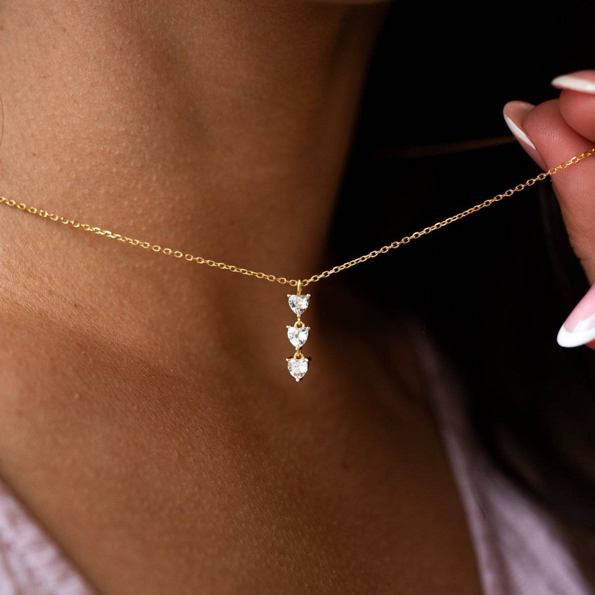 "Loves" Necklace - Milas Jewels Shop